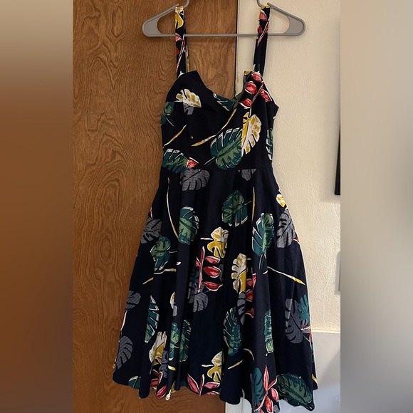 Rebel Love brand dress in a size medium. Very good condition, with pockets - Picture 2 of 11